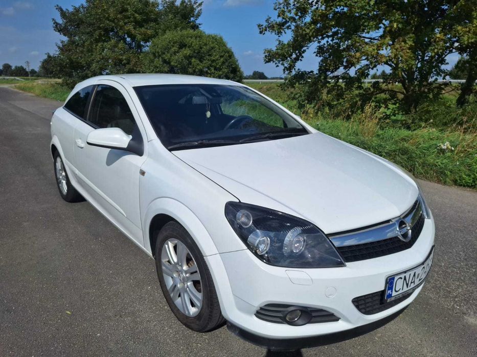 Opel Astra GTC 2009 1.6,  benzyna+gaz  85kW