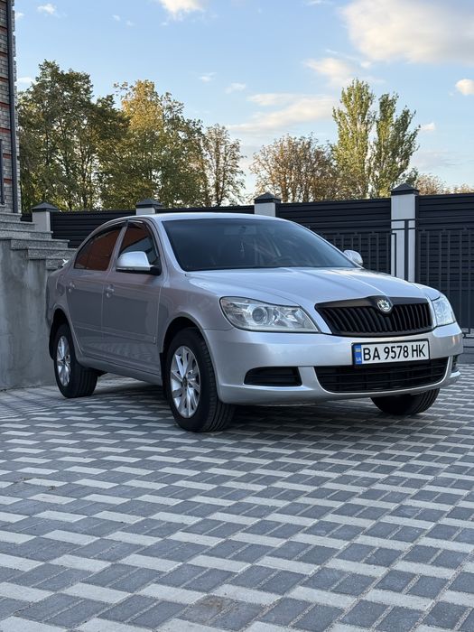 Продам шкода октавия 1.8