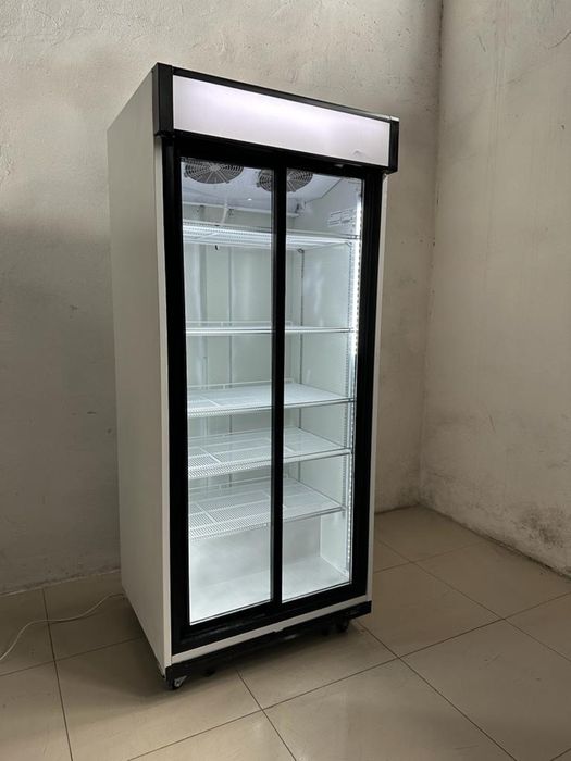 Lodówka witryna Chlodziarka Metalfrio Coll 900 nowy model