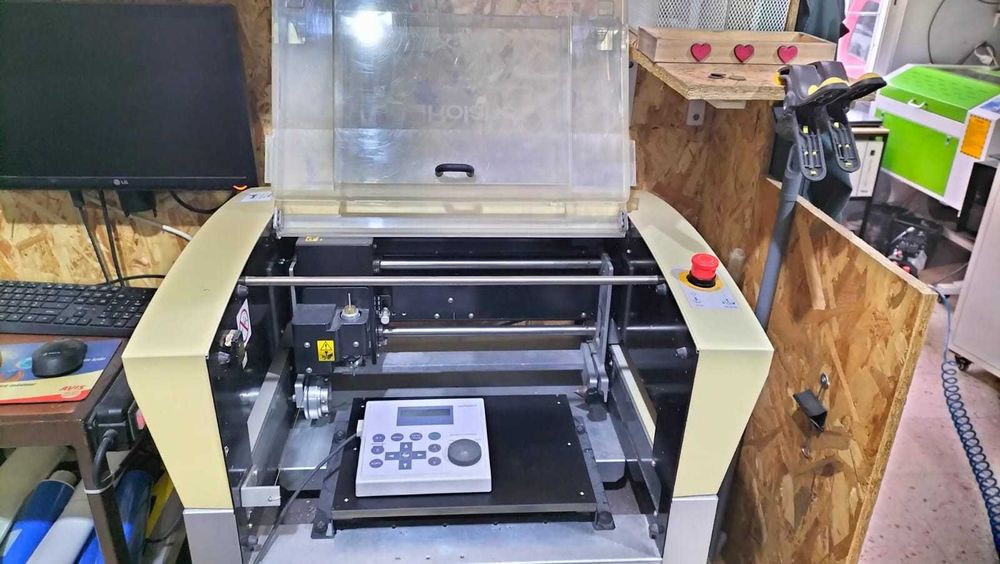 Roland EGX-350 - Perfeito estado de funcionamento - Venda / Troca por Plotter de impressão e Corte