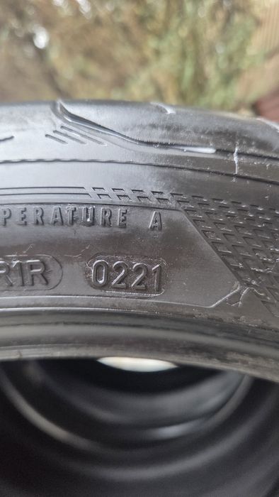 Goodyear Eagle F1 Supersport 245/40R19 98 Y  lato opony