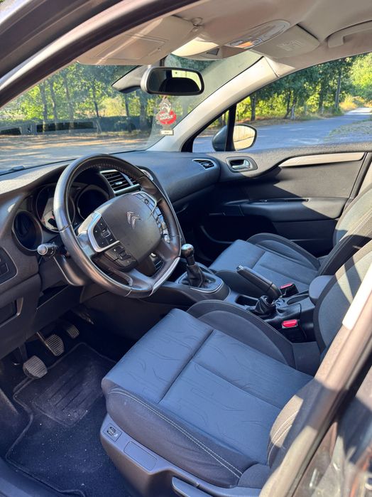 Citroën C4 — fotografia 6