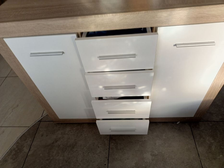 Komoda z 4 szufladami