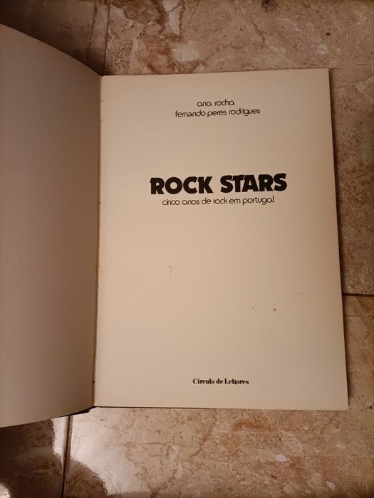 Livro Rock Stars 5 Anos Rock em Portugal e Grandes Enigmas da Natureza