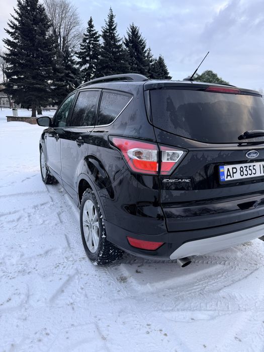 Продам FORD ESCAPE SE 2018