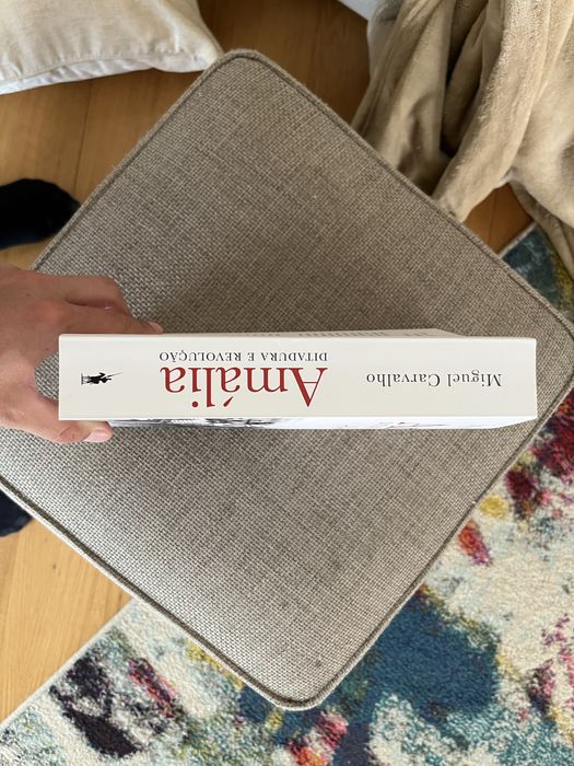 Livro Amália Ditadura e Revolução