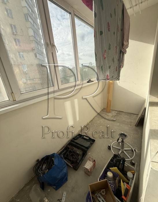 Продаж 1 кімн. квартири вулиця Саперно-Слобідська 24