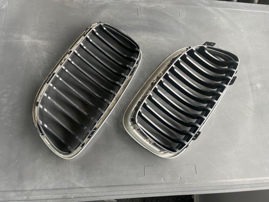 Grelhas parachoques frontal bmw e 90 LCI novas
