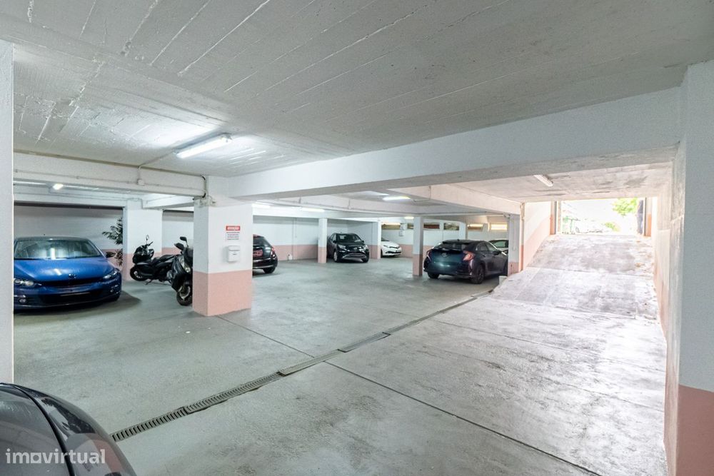 Garagem, Costa da Caparica