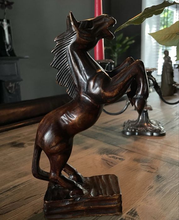 Кінь скульптура вінтаж лошадь