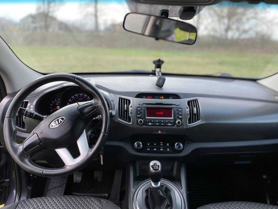 Продам автомобіль Кіа спортедж 2012р .в.