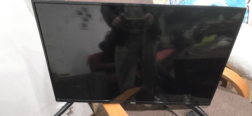 Telewizor HKC32C1NHD uszkodzenie