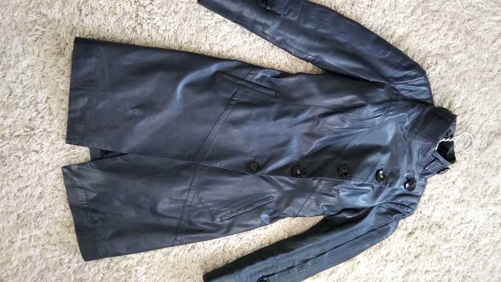 Кожаный плащ темно синего цвета