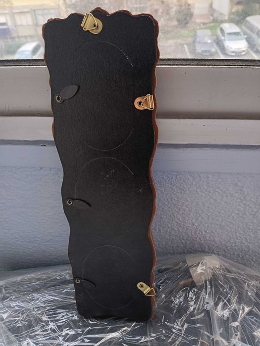 Wooden Frame64409238235906121