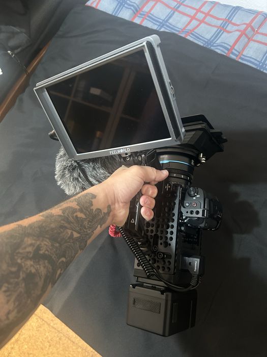 Sony a6700 cinema rig completo