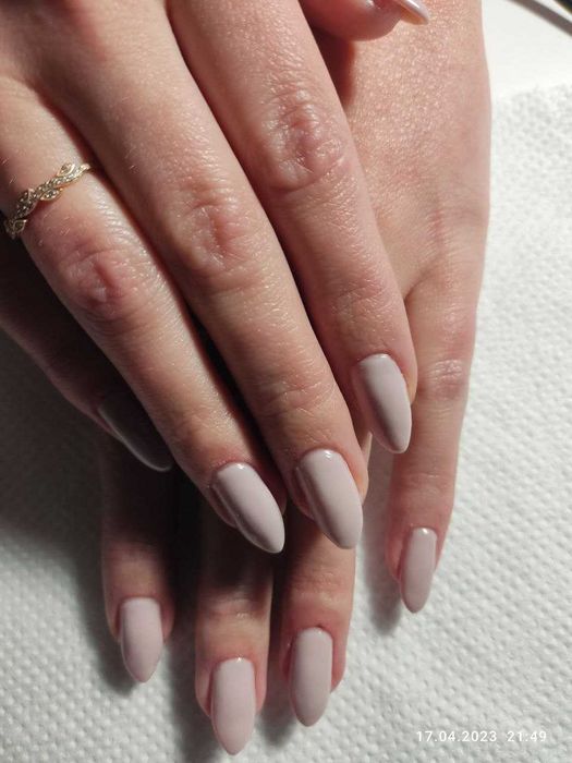 Манікюр педикюр Троєщина