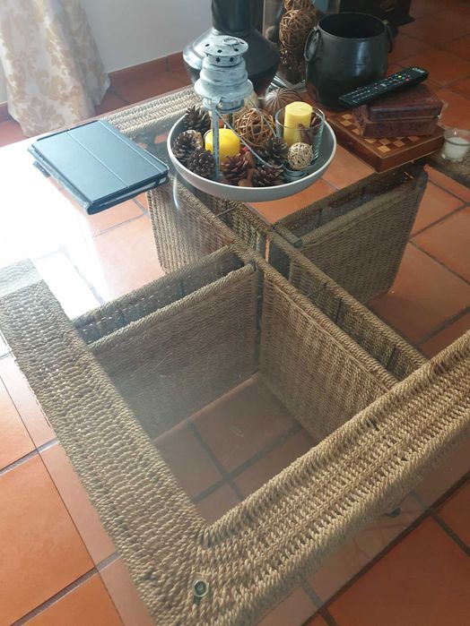 Mesa de centro tampo em vidro