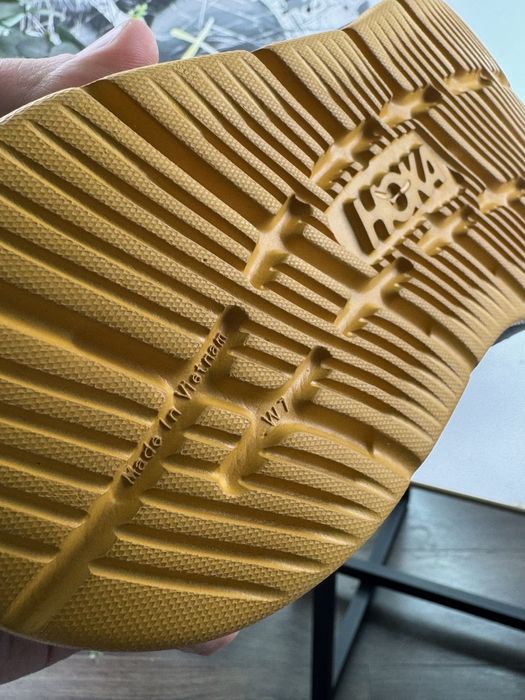 Нові тапочки шльопки Hoka Ora Luxe 38.5 розмір Е12478