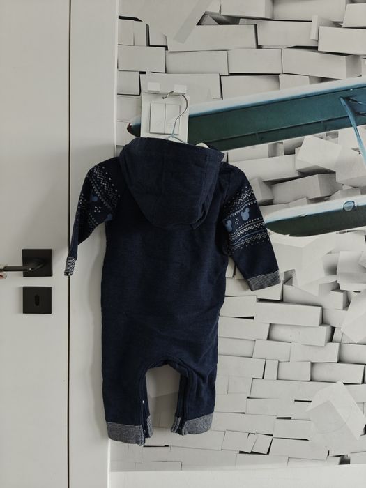 Kombinezon wzorzysty granatowy George 6-9 m