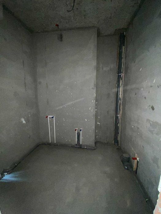 Буча  Продам  1-ю квартиру   ЖК Гранд Бурже вул.Лесі Украінки 3