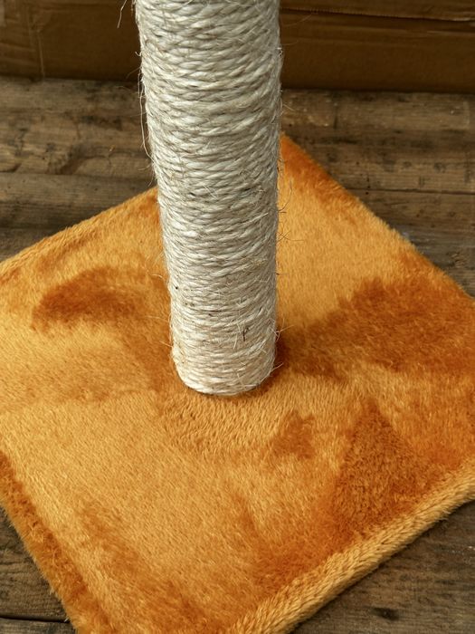 Arranhador para Gato Vertical