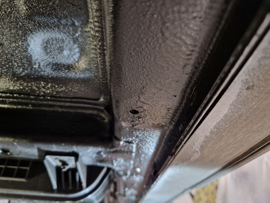 Konserwacja podwozia aut nowych i używanych! Czyszczenie rdzy laserem!