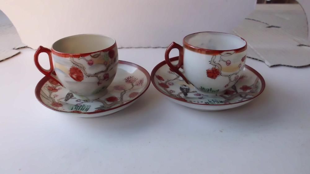 2 chávenas com pires casquinha de ovo antigas