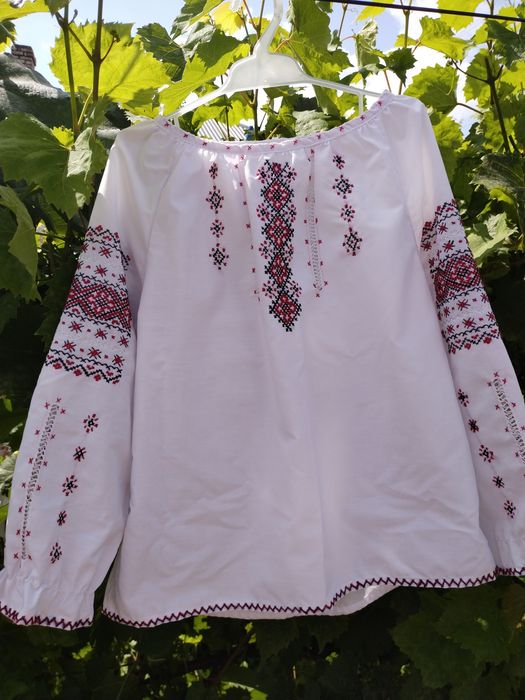 Вишиванка для дівчинки
