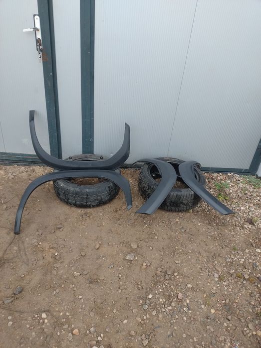 Listwa błotnika tyl Toyota Yaris IV Cross