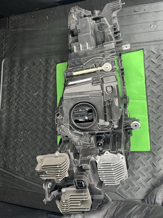 BMW IX laser фара ліва 5A3CEA1- 04