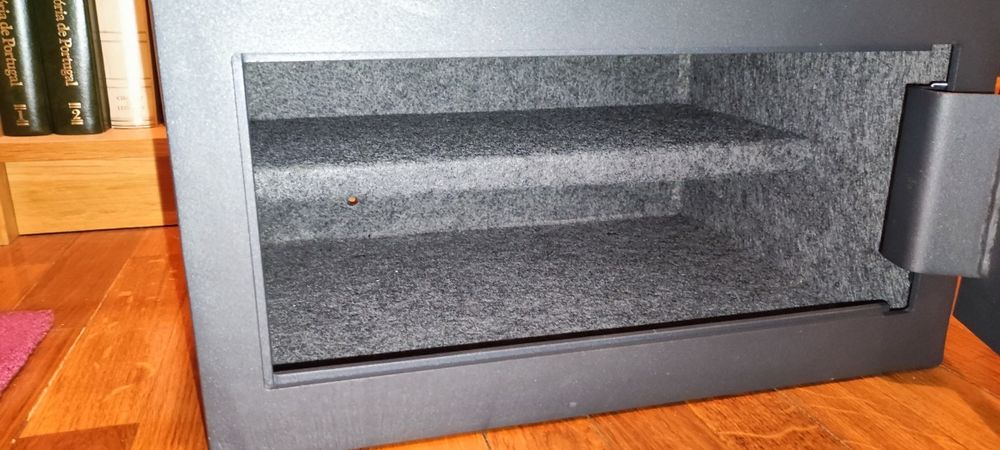 Cofre Standers Genius 28 L