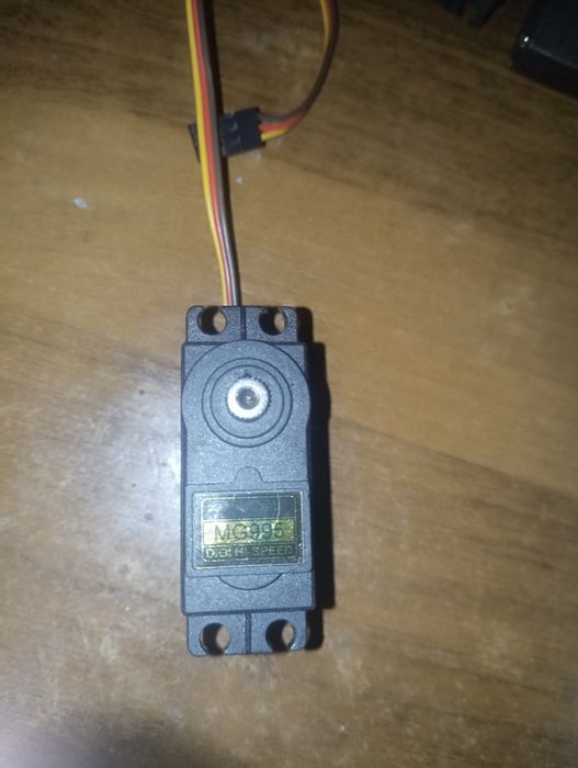 Продам сервоприводи MG995 та MG996R б/у