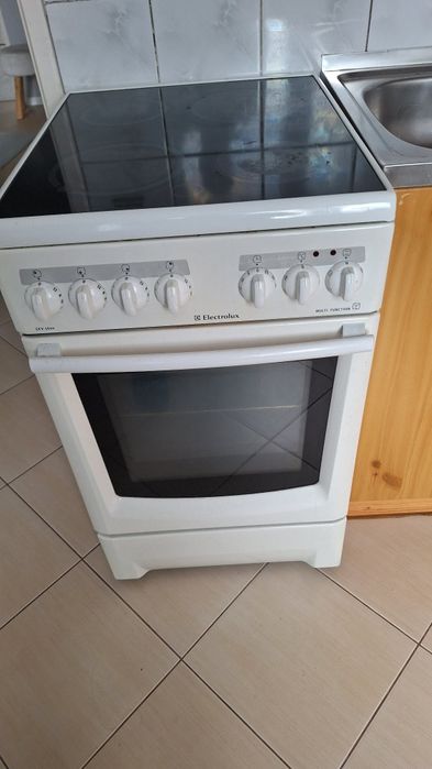 Kuchenka elektryczna , sprzedam