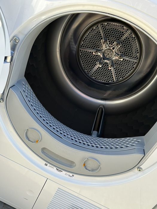 Крутий комплект пральна та сушильна машина Miele TEF665WP  WEG 675 WPS