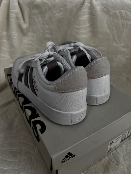 Buty adidas VL Court 3.0