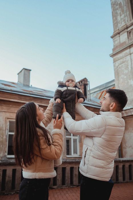 Фотограф Львів недорого | Хрещення, сімейні фотосесії