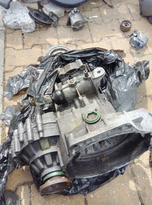 TDI 90 e GTD 1.6 Material para venda