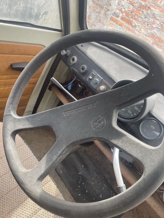 Trabant 601 bez silnika na czesci