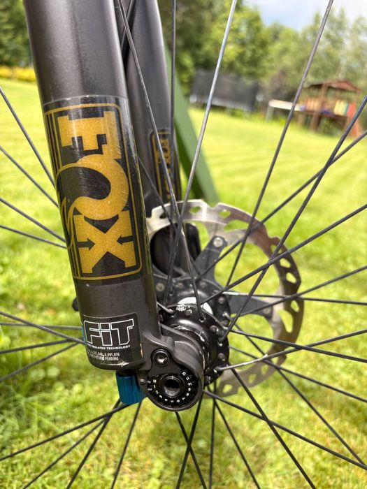 Rower specialized carbon