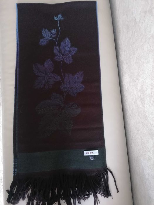 Шарф KENZO (Италия) новый многоцветный шерстяной