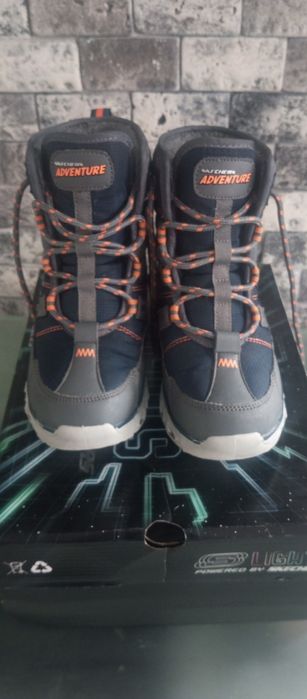 Продам сапоги Skechers