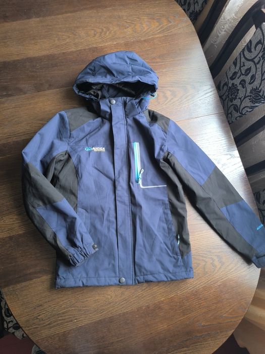 Весняна куртка на хлопчика