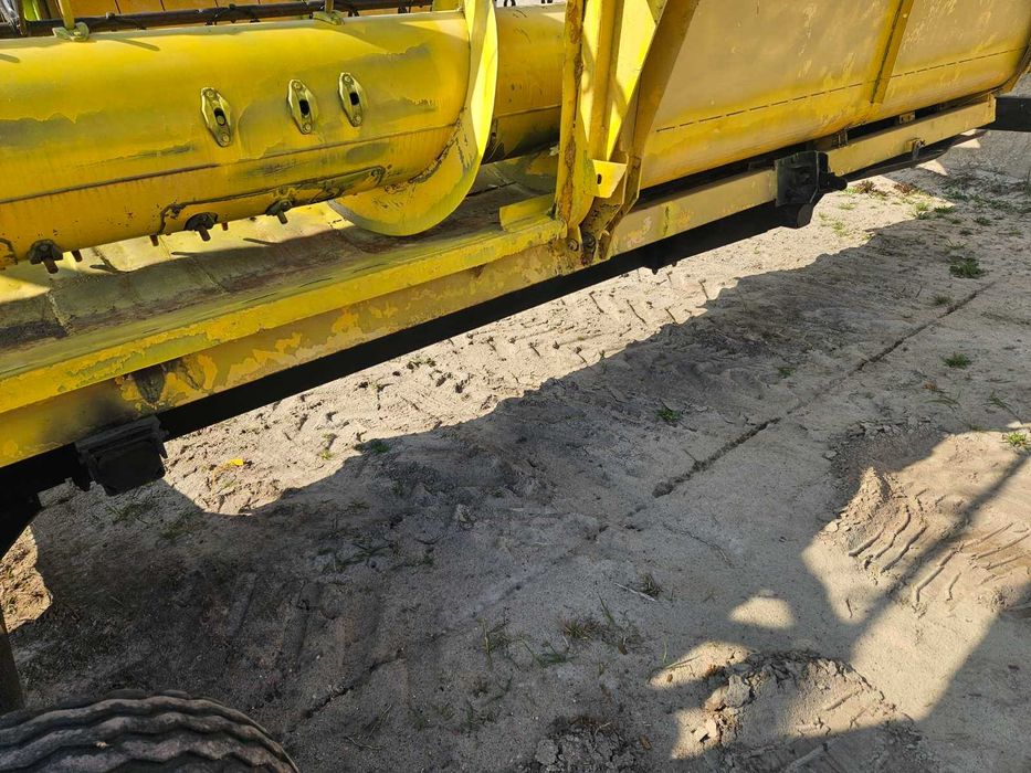 Комбайн зернозбиральний New Holland-CX8090