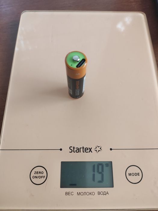 Батарейка литиевая полимер Znter 1,5 V AA 3000  AAA 1100 зар USB TupeC