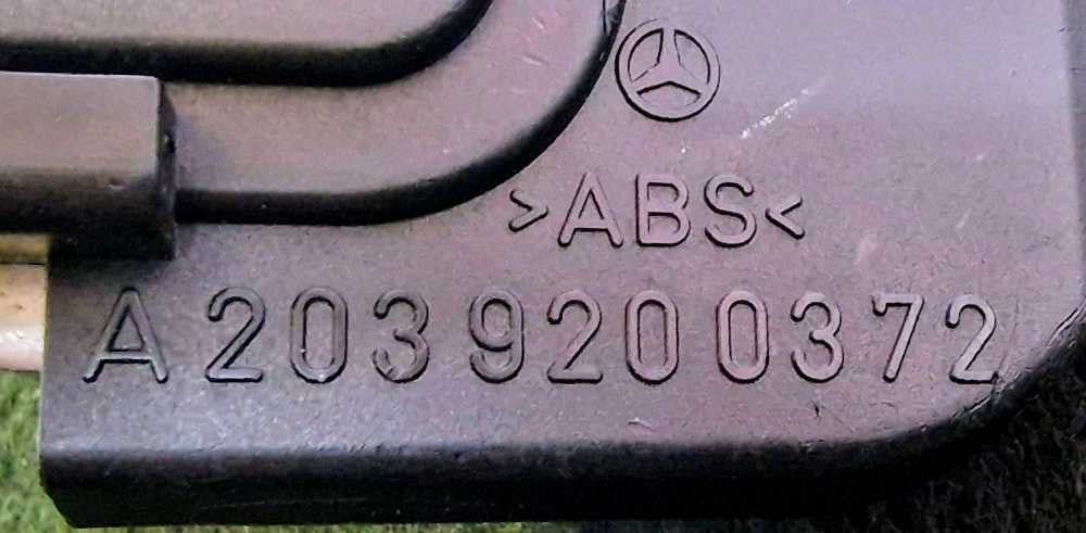 Fechadura / Fecho da Mala A2039200372 - MERCEDES-BENZ C-CLASS
