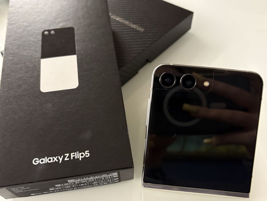 Samsung Galaxy  Z Flip5