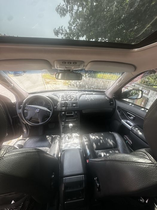 Volvo XC90 D5 AWD 163cv Auto | 7 Lugares