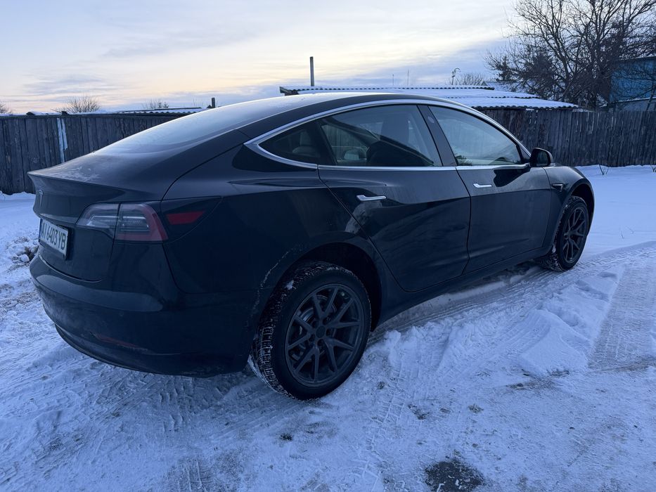 Tesla model 3 2019 Standart range +