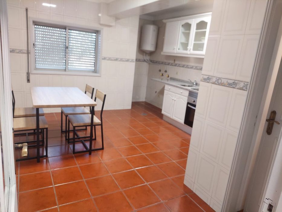 Apartameno t2 Oliveira do bairro