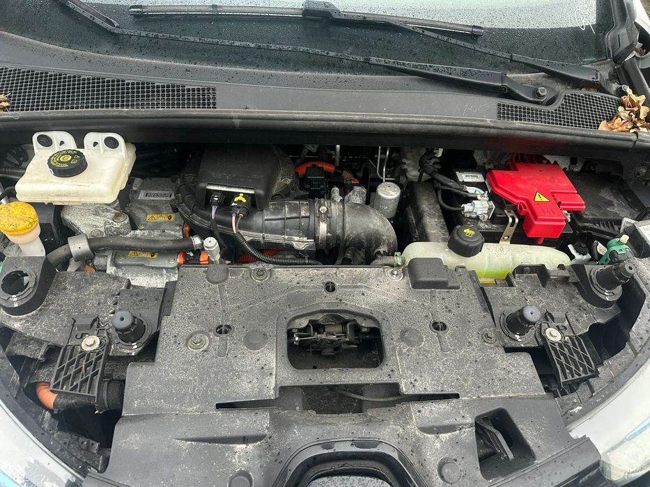 RENAULT ZOE 40 DE 2019 C/BATERIA (CENTRO DE ABATE)